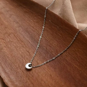 Colar Pingente de Lua Crescente em Aço Inoxidável À Prova d'Água e Hipoalergênico