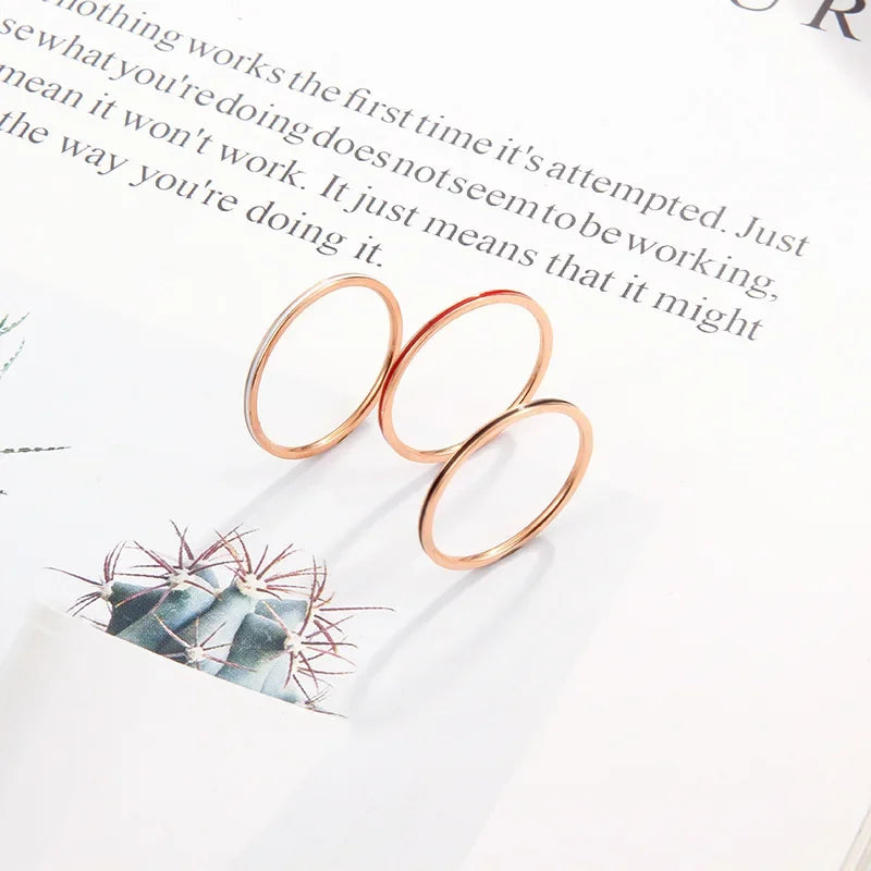 Anel Feminino Pequeno Mini 1mm Aço Inoxidável Cor Rosa Dourado